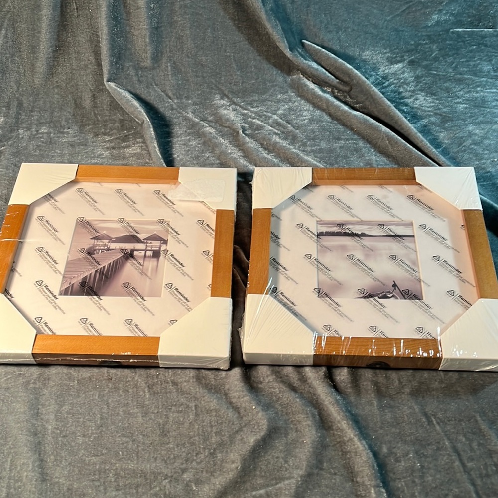 Set/2 NWT Photo Frames